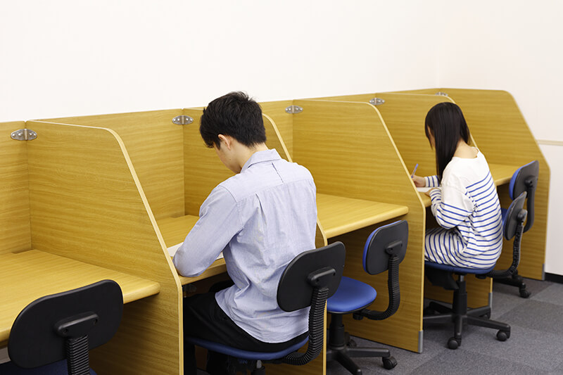 全教室自習室完備