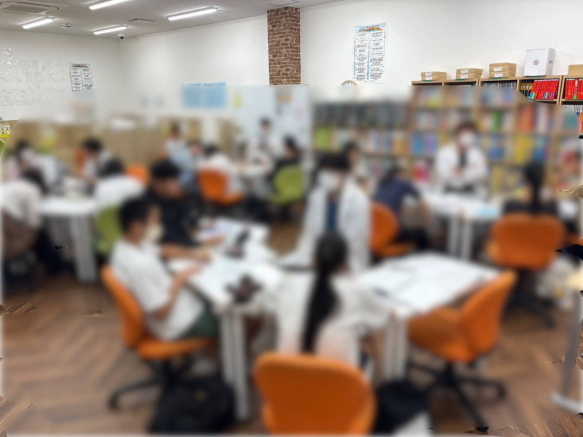 【中2・中3保護者様へ】本気の夏！熱気あふれる「夏期入試対策講座」の様子