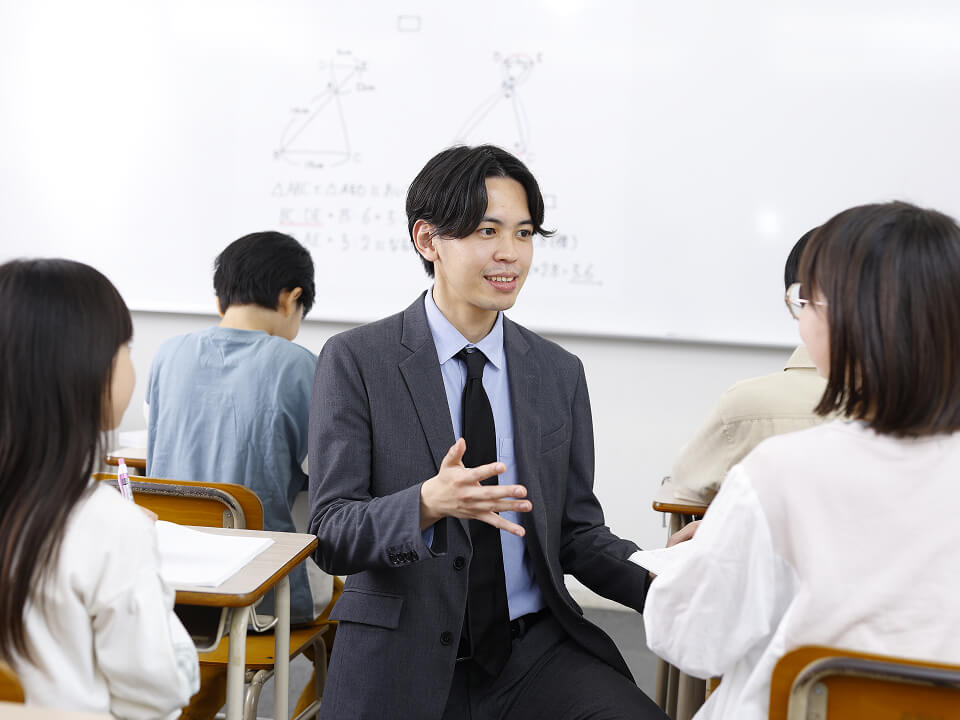 一人ひとりに本気で向き合う、講師陣の授業