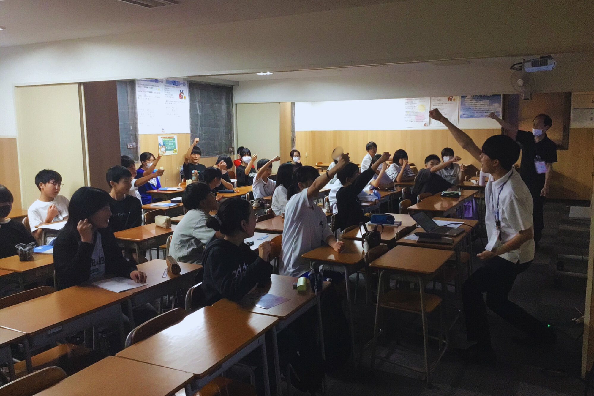 授業予備週間の取り組み – 保護者懇談と学力向上プログラムのご紹介