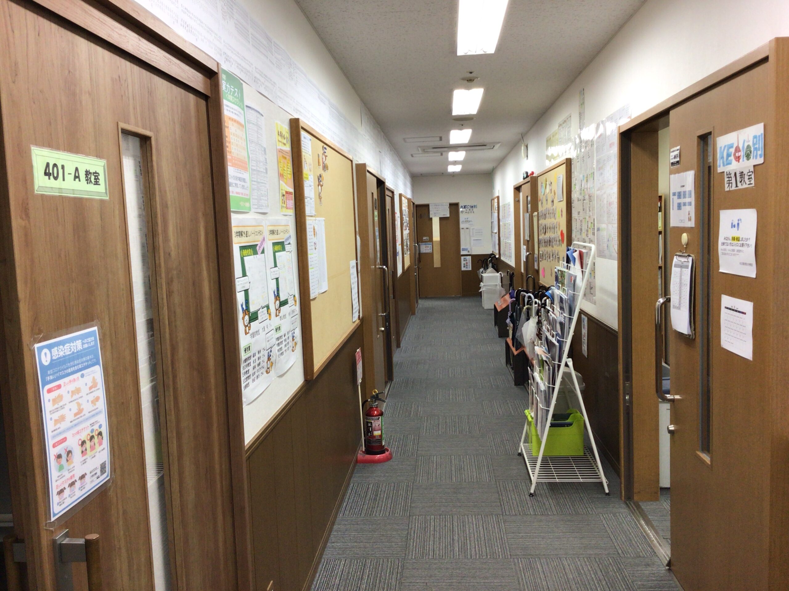 西大寺教室 (近鉄「大和西大寺」駅)の教室廊下